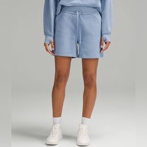 Lululemon Scuba High Rise 5” Shorts Size 2